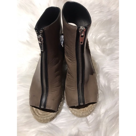 Celine Paris Taupe Zip-Up Espadrille Wedges Women’s sz 37 US 7